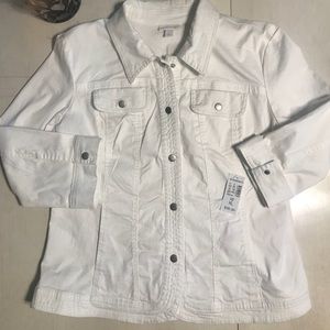 Dressbarn light weight white jacket.